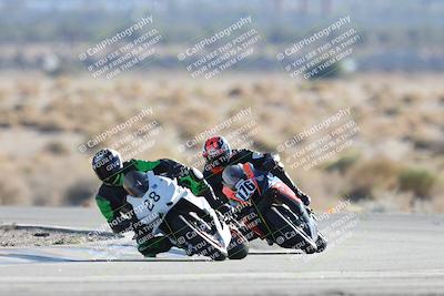 media/Dec-07-2025-CVMA (Sun) [[3e7d2de5dc]]/Race 12- Formula 40 MW and LW/